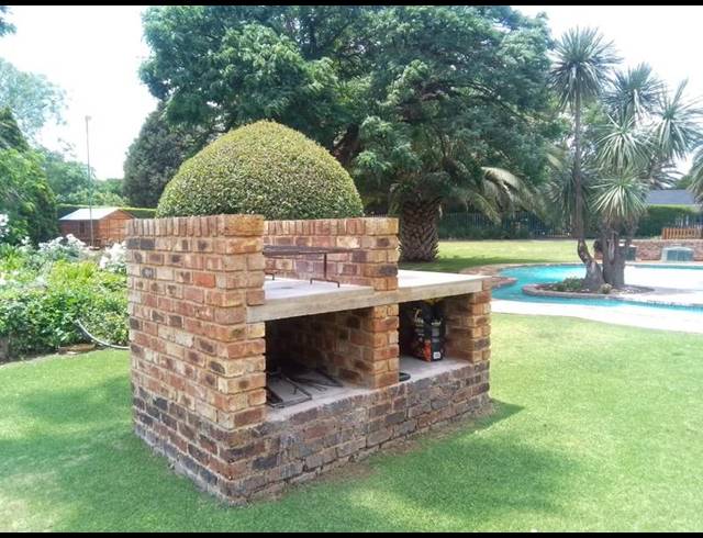 0 BEDROOM HOUSE FOR SALE IN VANDERBIJLPARK SW 5